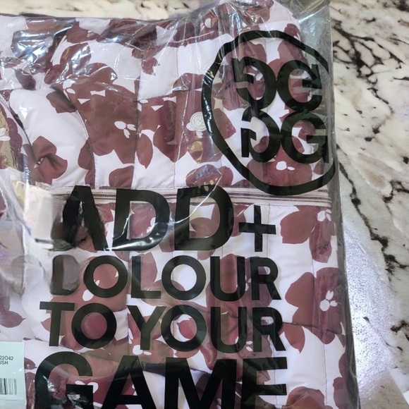 G/FORE *FINAL DROP* Floral Hybrid Quilted Vest NWT pink flowers warm! 🛍️ - Picture 9 of 9